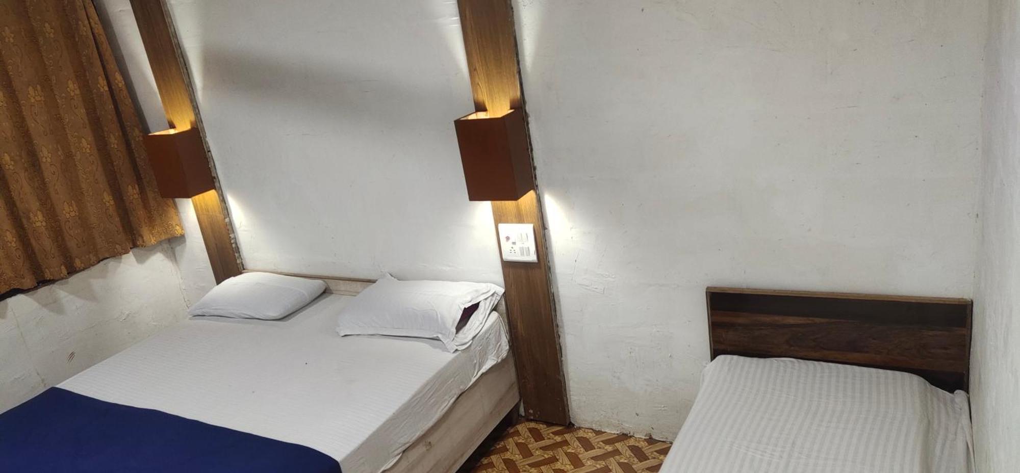 Hotel Hilltone- Matheran Exterior photo