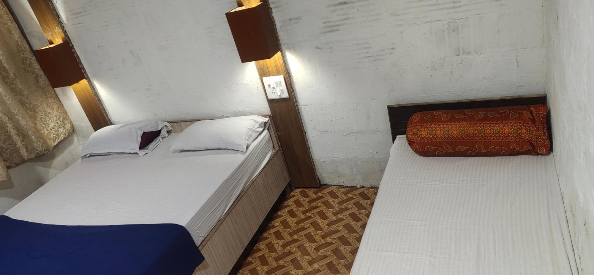 Hotel Hilltone- Matheran Exterior photo